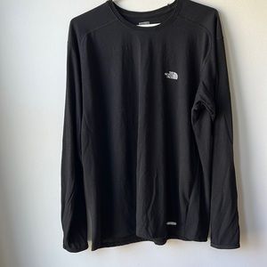 Men’s The North Face long sleeve tee